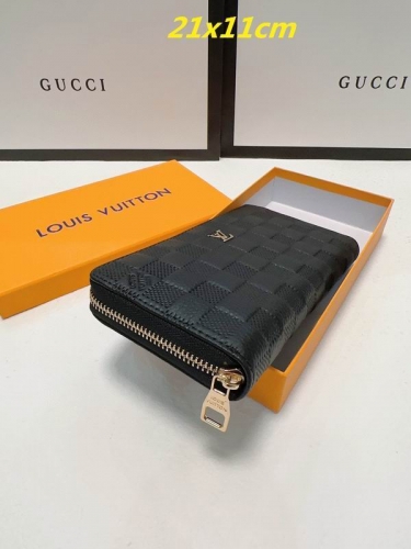 AAA--L...V... Wallets 4894