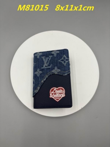 AAA--L...V... Wallets 4994
