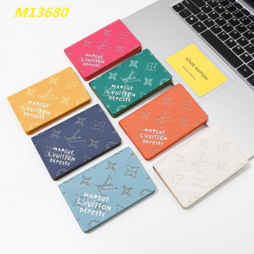 AAA--L...V... Wallets 5047