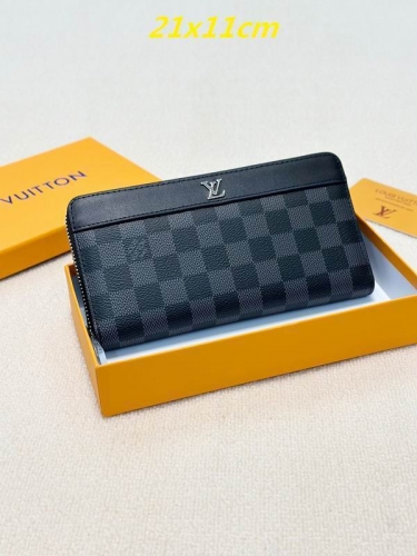 AAA--L...V... Wallets 4908