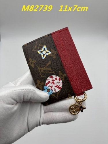 AAA--L...V... Wallets 5016