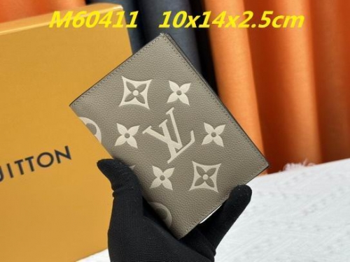 AAA--L...V... Wallets 4868