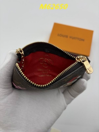 AAA--L...V... Wallets 4956