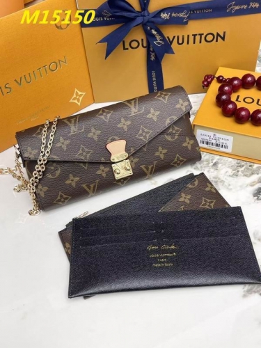 AAA--L...V... Wallets 5034