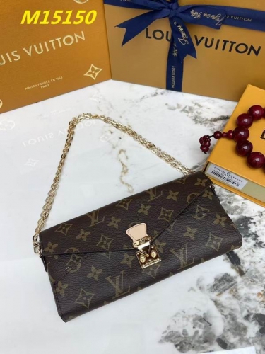 AAA--L...V... Wallets 5039