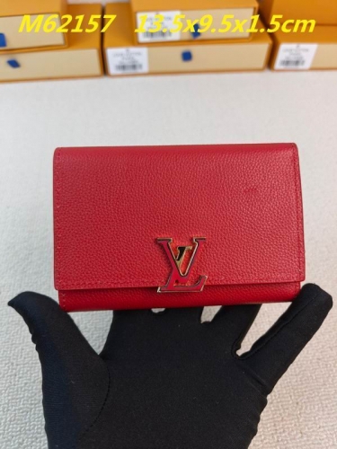 AAA--L...V... Wallets 5146