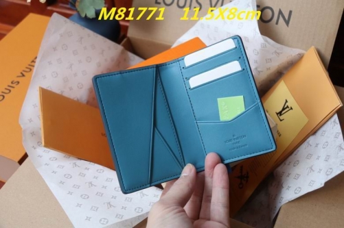 AAA--L...V... Wallets 1077
