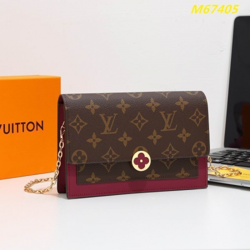 AAA--L...V... Wallets 5185