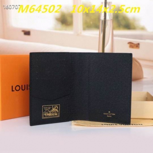 AAA--L...V... Wallets 4869