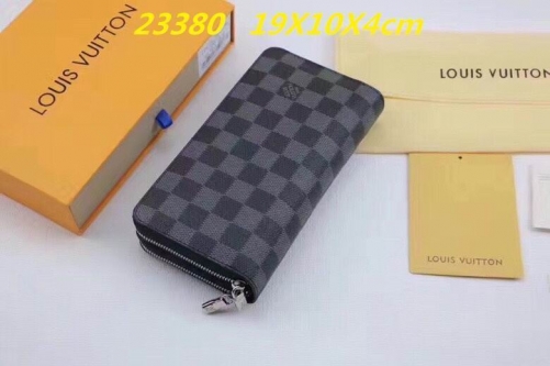 AAA--L...V... Wallets 1008