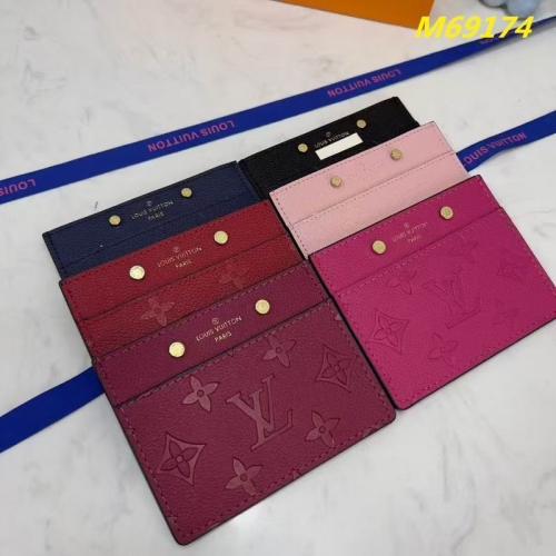 AAA--L...V... Wallets 5088