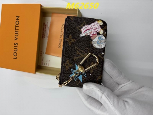 AAA--L...V... Wallets 4947