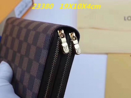 AAA--L...V... Wallets 1010