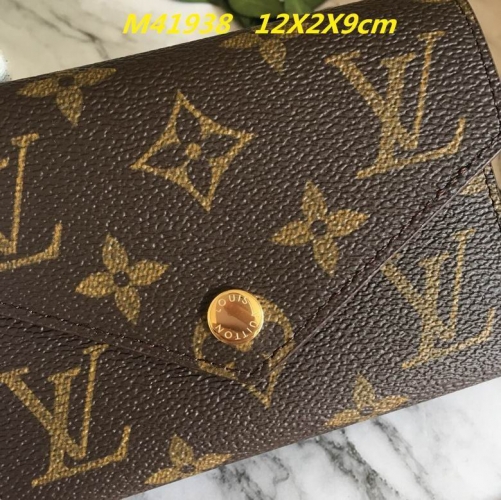 AAA--L...V... Wallets 1087