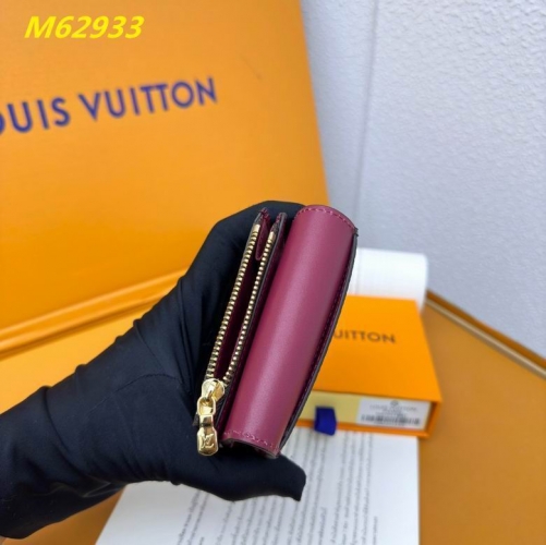 AAA--L...V... Wallets 4839