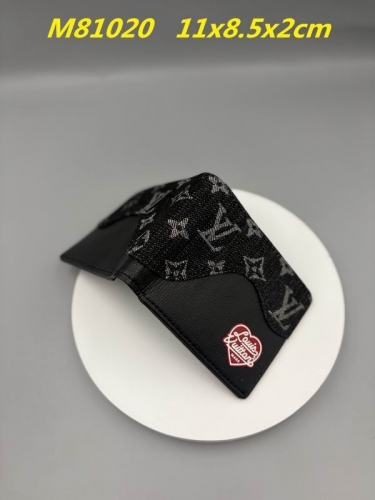 AAA--L...V... Wallets 5000