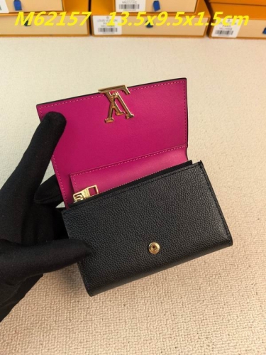 AAA--L...V... Wallets 5148