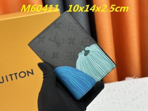 AAA--L...V... Wallets 4856