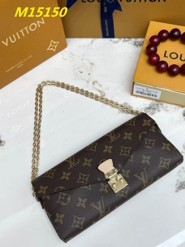 AAA--L...V... Wallets 5027