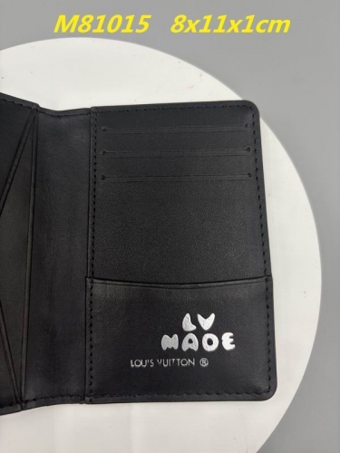 AAA--L...V... Wallets 4995