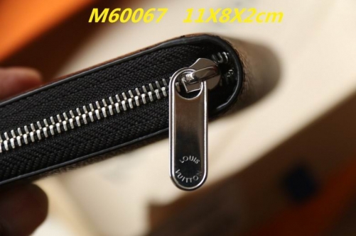 AAA--L...V... Wallets 1063