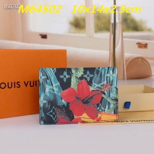 AAA--L...V... Wallets 4871