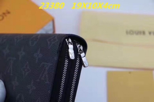 AAA--L...V... Wallets 1014