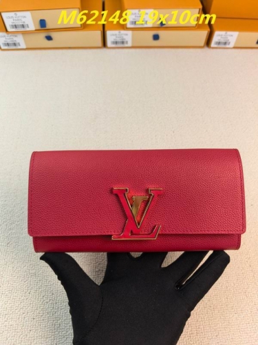 AAA--L...V... Wallets 5118