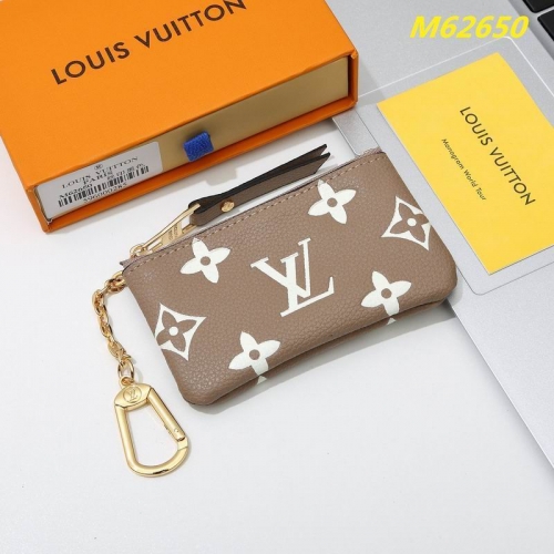 AAA--L...V... Wallets 5081