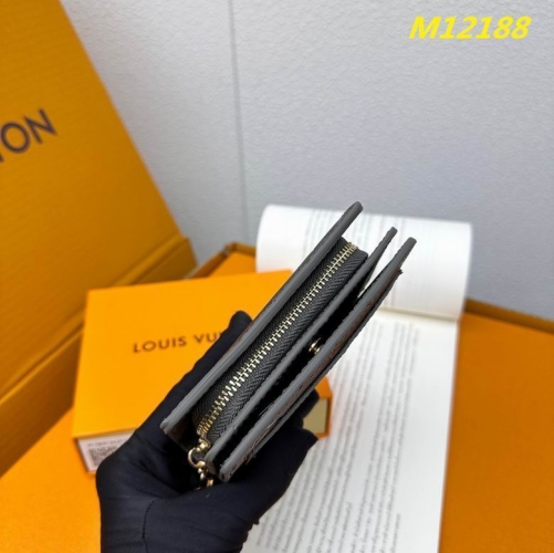 AAA--L...V... Wallets 4686