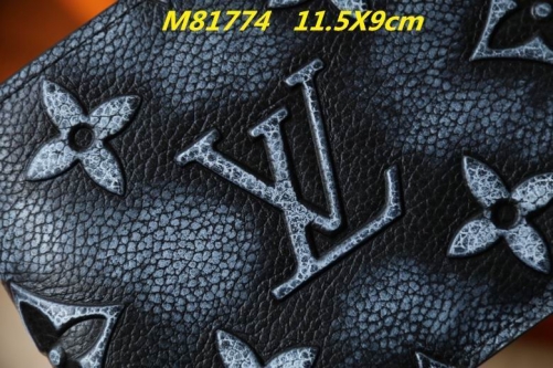 AAA--L...V... Wallets 1082