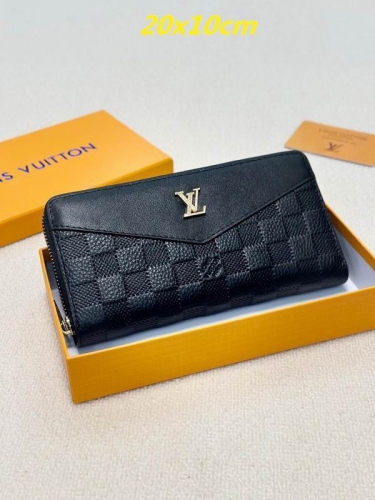 AAA--L...V... Wallets 4880