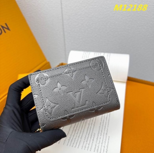 AAA--L...V... Wallets 4687
