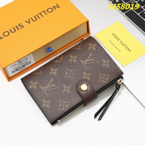 AAA--L...V... Wallets 4924