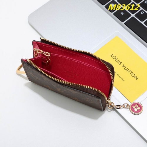 AAA--L...V... Wallets 5099