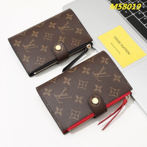 AAA--L...V... Wallets 4926