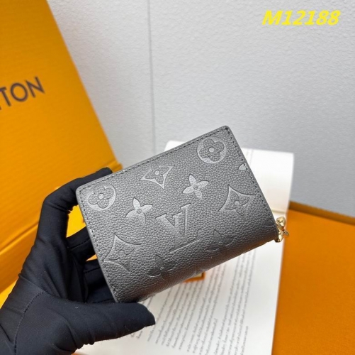AAA--L...V... Wallets 4688