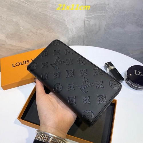 AAA--L...V... Wallets 4912