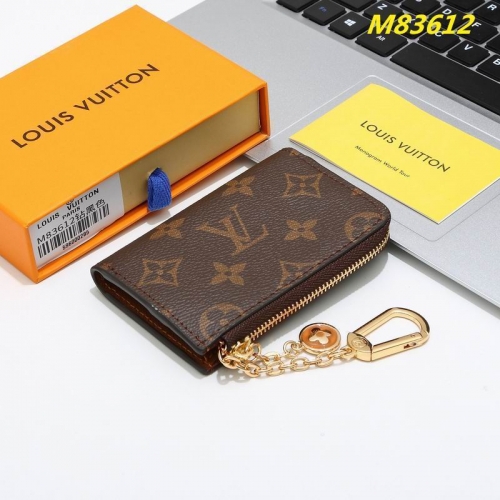 AAA--L...V... Wallets 5104