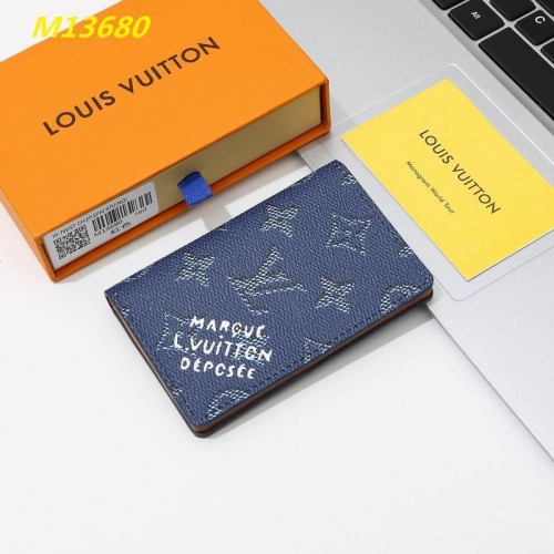 AAA--L...V... Wallets 5042