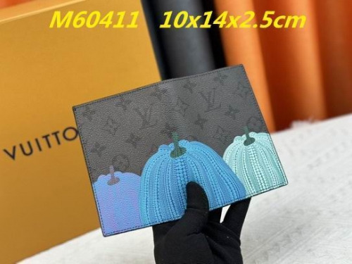AAA--L...V... Wallets 4854