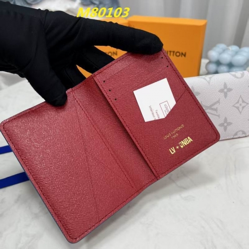 AAA--L...V... Wallets 4977