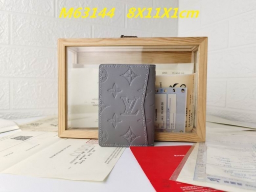 AAA--L...V... Wallets 4683
