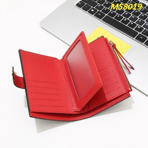 AAA--L...V... Wallets 4921