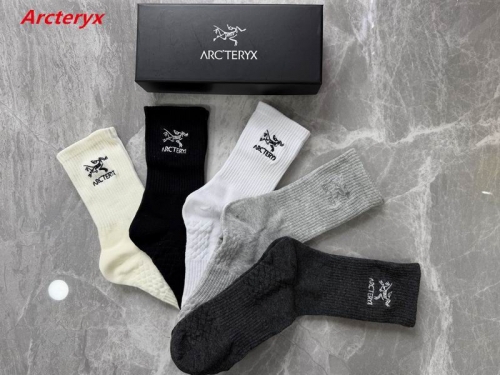 A.r.c.t.e.r.y.x. Socks 1075 Men/Women