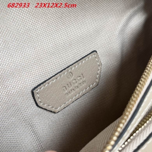 AAA -- G.u.c.c.i. Waistbag 10289