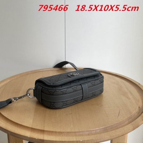 AAA -- G.u.c.c.i. Waistbag 10266