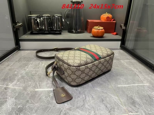 AAA -- G.u.c.c.i. Camera Case 10290