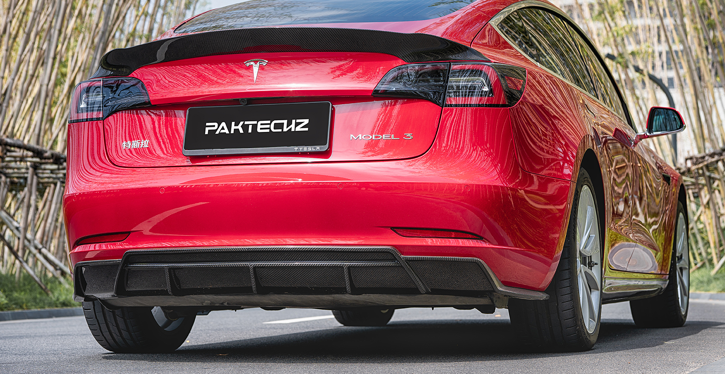 特斯拉 Model 3  Paktechz 款后唇