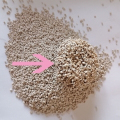 Forme écrasée de litière de chat de bentonite soluble 1-2.8mm